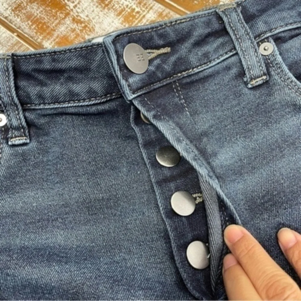 EVEREVE NWT High Rise EVER Straight Dark Wash Denim Jean Size 29